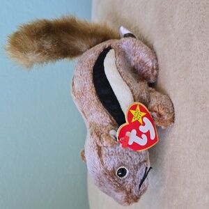 Chipper Chipmunk 🐿 Ty Beanie Baby 🐿 Gift Kids Toy Collectible, NWT